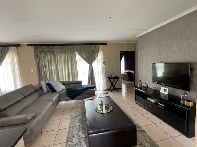 3 Bedroom Property for Sale in Waterkloof A H North West